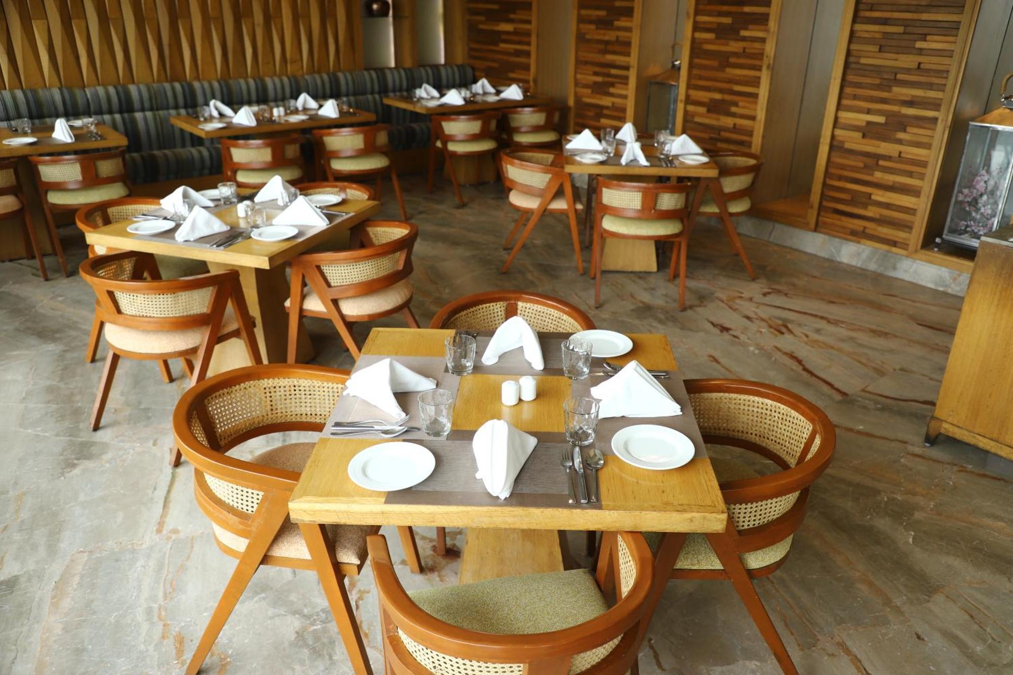 EFCEE Sarovar Portico Bhavnagar Esterno foto