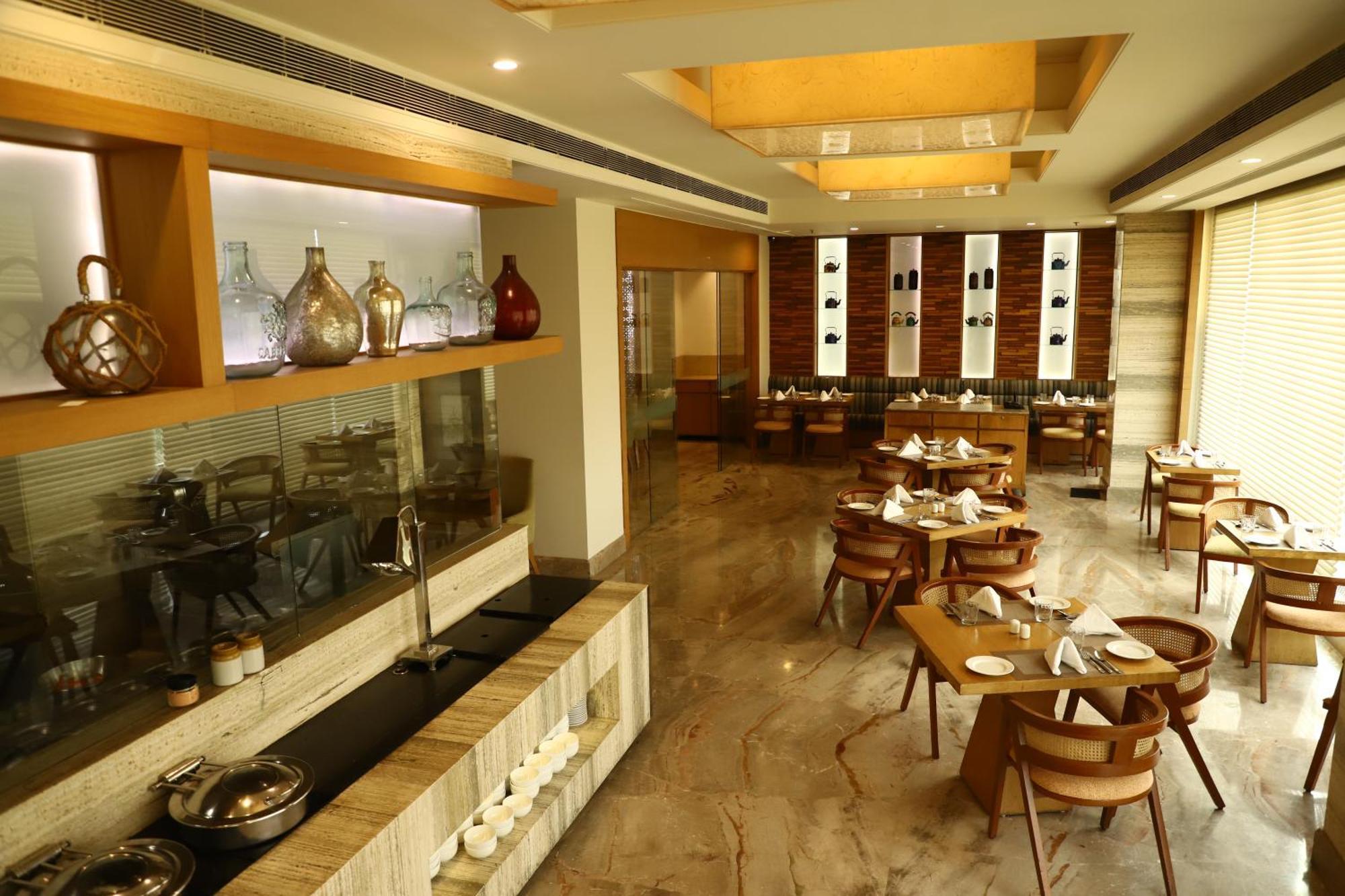 EFCEE Sarovar Portico Bhavnagar Esterno foto