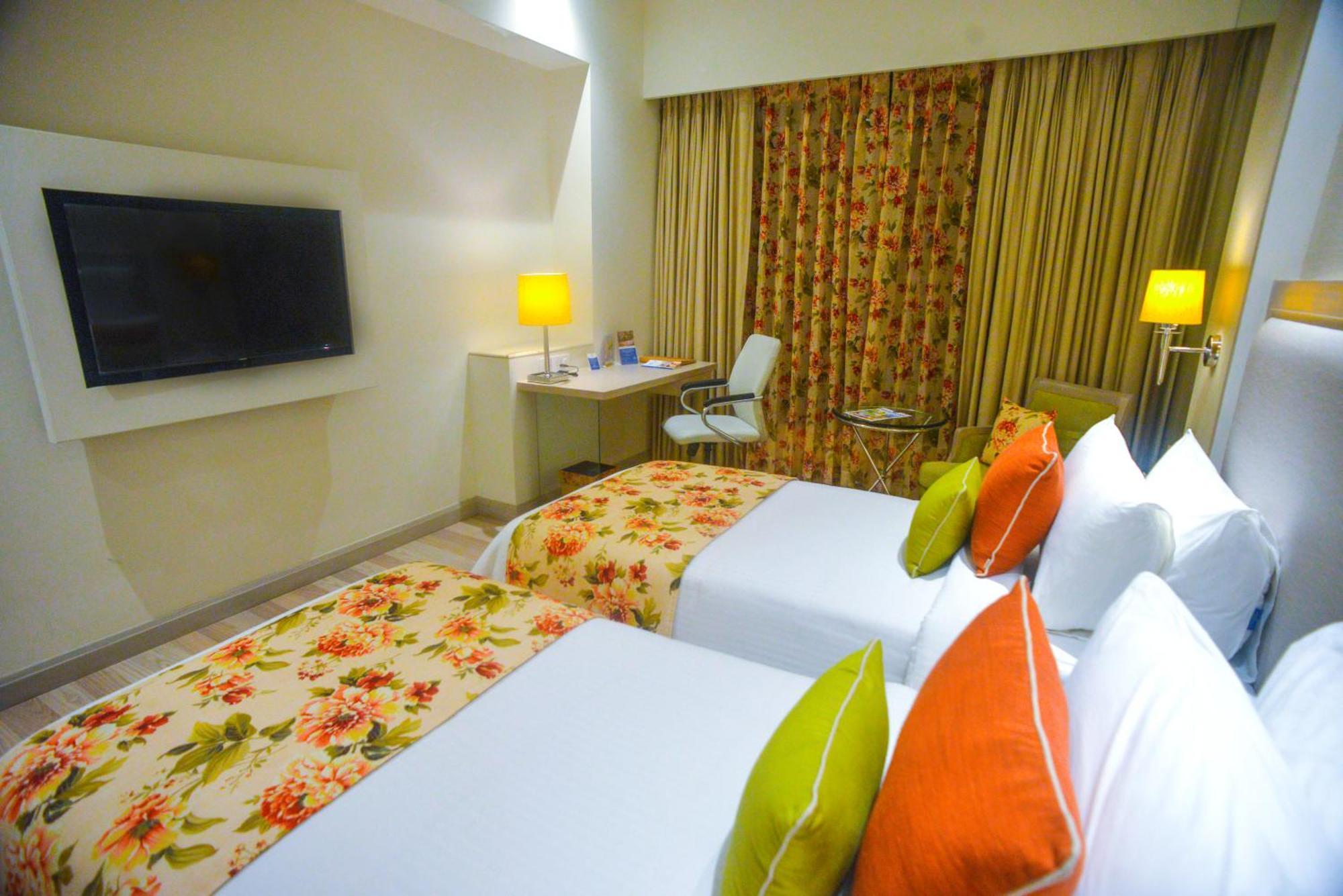 EFCEE Sarovar Portico Bhavnagar Esterno foto