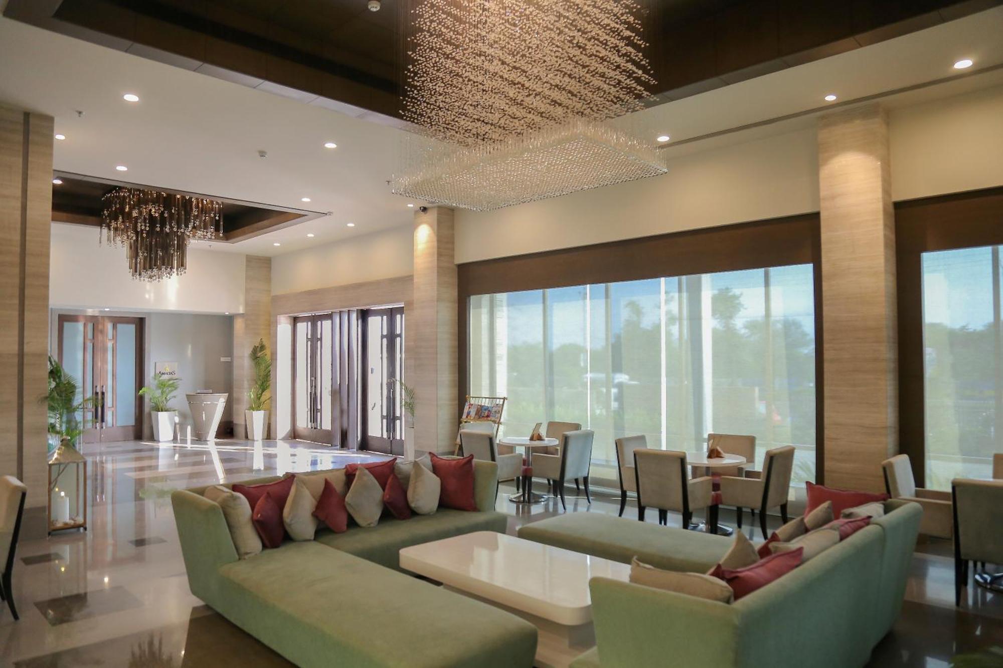EFCEE Sarovar Portico Bhavnagar Esterno foto